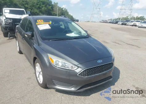 2016 Ford Focus Se z USA, uszkodzony, nr VIN 1FADP3F25GL381396